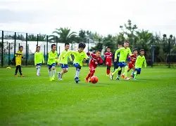 赵英俊告别,仪式今日举,黄渤捧持小,B体育官网,APP下载,注册领彩金,官方网站,网站入口