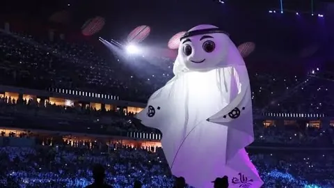 孙兴慜任意球神技惊艳全场，门将无能为力，有望创造历史新纪录！